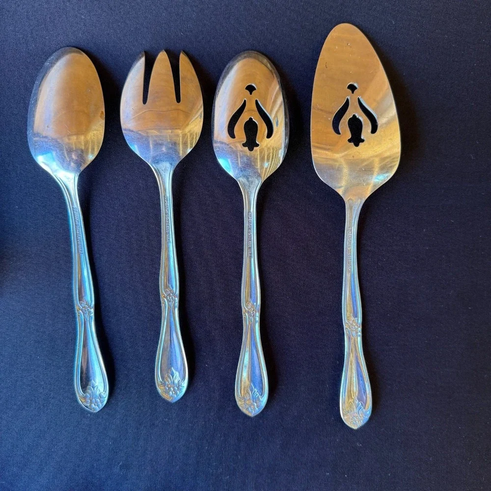 Vtg Superior Stainless USA 39 Pc Flatware Set Floral Pattern w‎ Serving